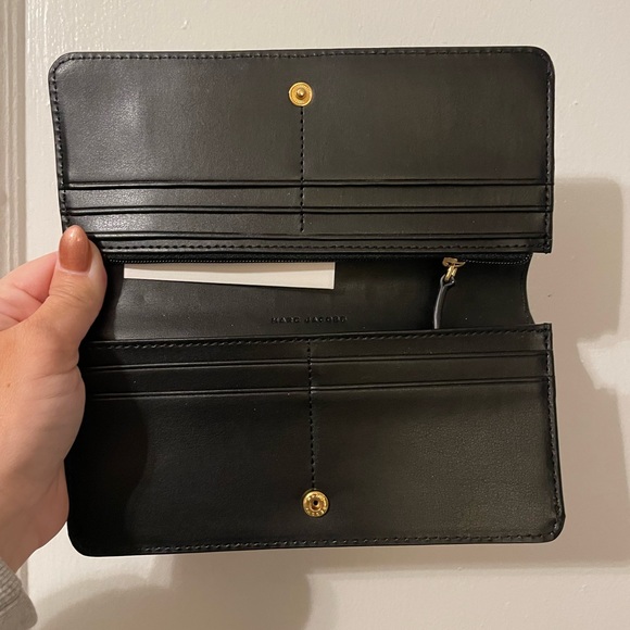 Marc Jacobs Black Pebbled Leather Wallet - Picture 3 of 3